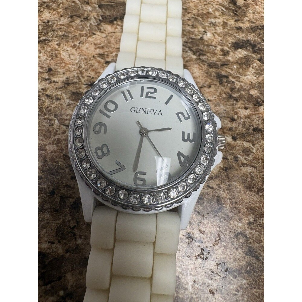 Geneva Legend Women's Watch Rhinestone Bezel White Silicone Band- Needs Battery